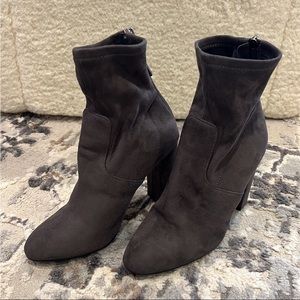 Steven Madden / Brisk Boots / size 7 / like new